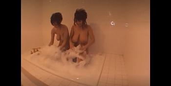 [垂れ乳]＜ハーレム激カワギャル2人組♡＞抜きすぎ必至・・ｗフェラ炸裂♡→そのままパイズリしてもらうしあわせすぎる俺！